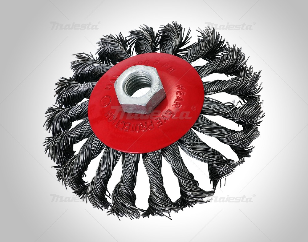 WIRE BEVEL BRUSH WITH NUT