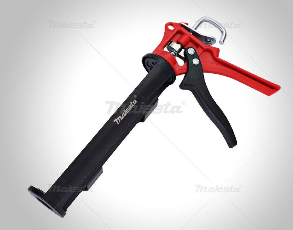 CAULKING GUN