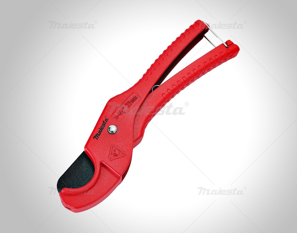 PIPE CUTTER