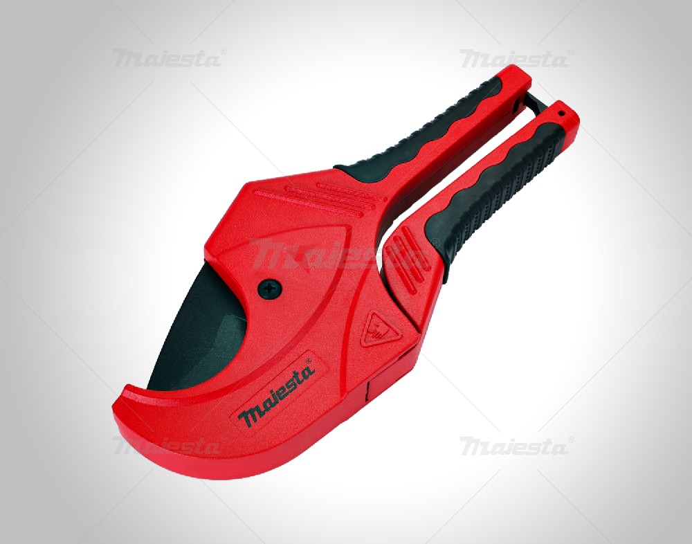 PIPE CUTTER
